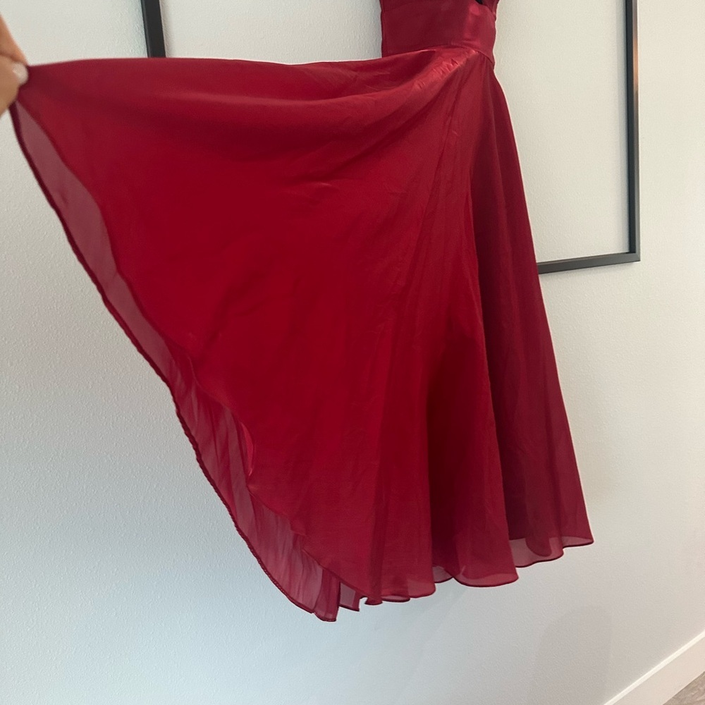 Jules&Cleo Elegant Strapless Red Evening Dress - Picture 5 of 13